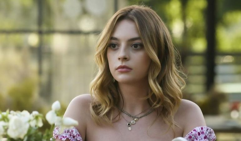 Derin din serialul Infidelul, apariție de senzație în mediul online! Imaginea care a topit inimile fanilor săi! Iată cum a fost surprinsă celebra actriță Melis Sezen!